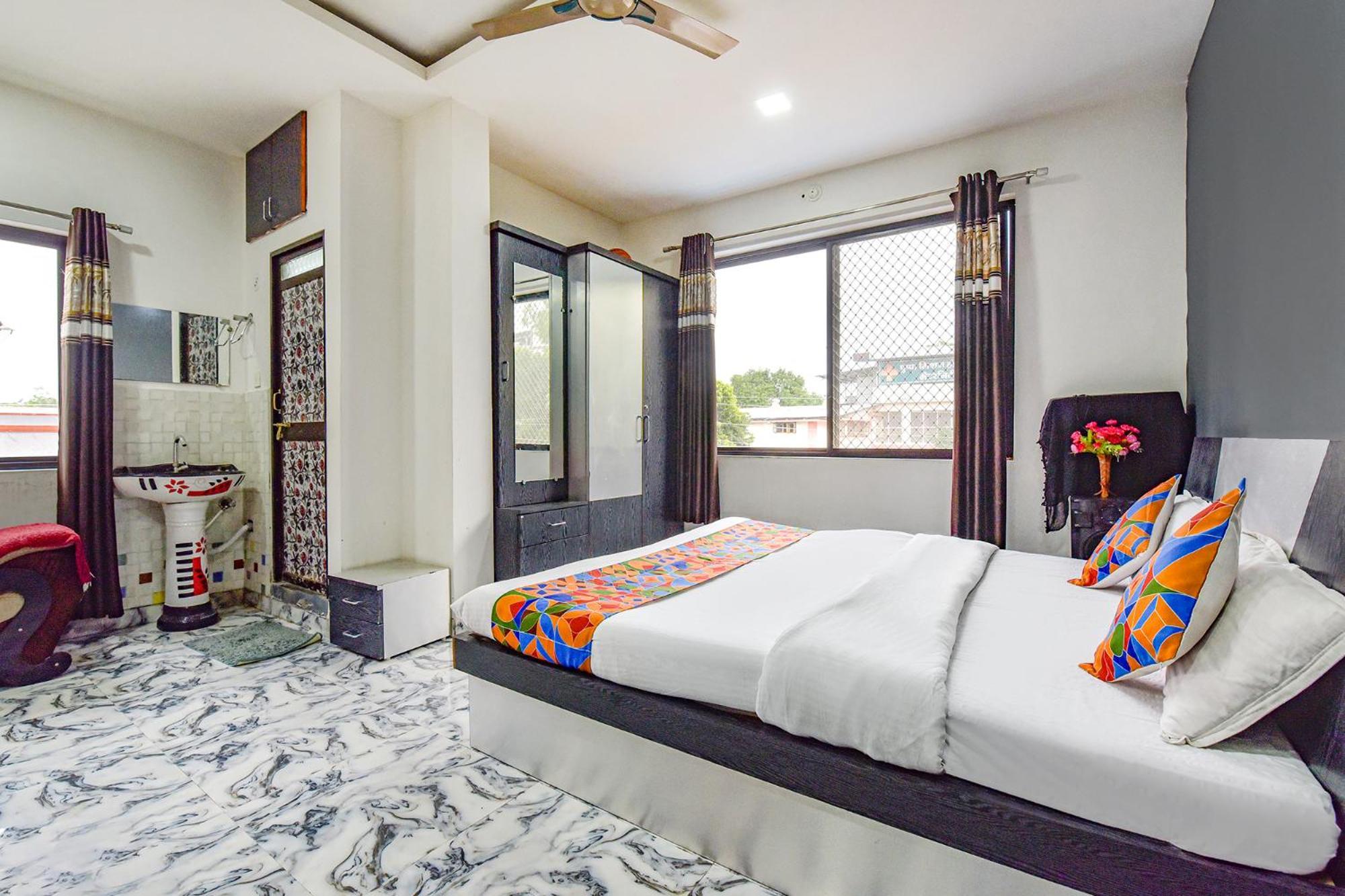 Fabexpress Soni Palace Ujjain Luaran gambar